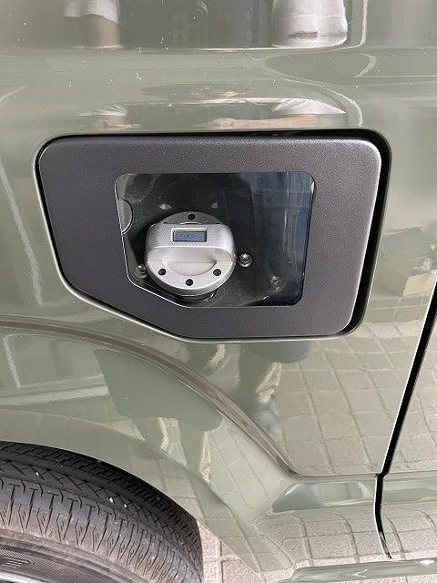 ジムニー JB64 JB74 マジカルカーボン フューエルリッドパネル jb64 カーボン 給油の通販