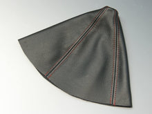 Load image into Gallery viewer, Mazda (NC Roadster, RX-8) (for gated automatic cars) with shift knob and shift boots