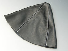 Load image into Gallery viewer, Mazda (NC Roadster, RX-8) (for gated automatic cars) with shift knob and shift boots