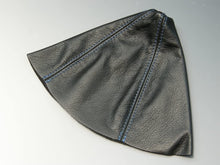 Load image into Gallery viewer, Mazda (NC Roadster, RX-8) (for gated automatic cars) with shift knob and shift boots